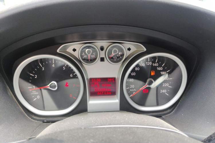 Used Ford Focus 2012 Hatchback Classic 1.8L Manual Base Model Instrument Cluster