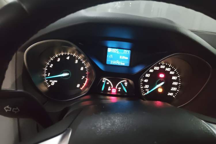 Used Ford Focus 2012 Hatchback 1.6L Automatic Fashion Edition Instrument Cluster