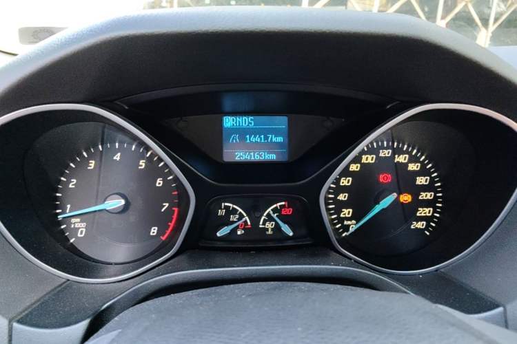 Used Ford Focus 2012 Sedan 1.6L Automatic Comfort Model Instrument Cluster