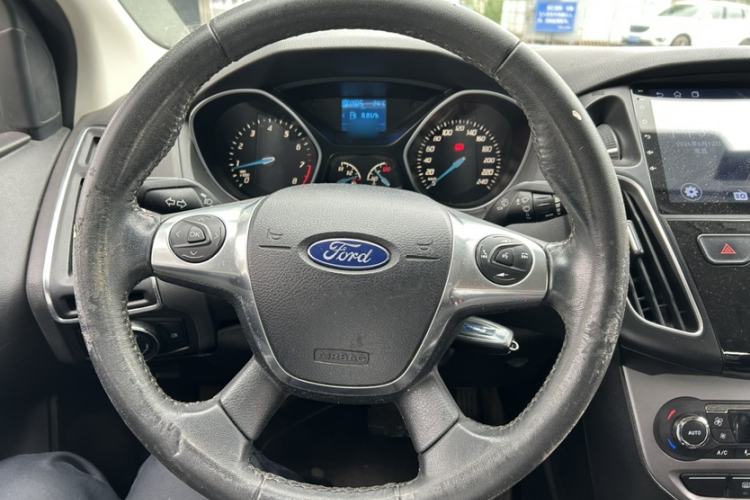Used Ford Focus 2012 Sedan 1.6L Automatic Fashion Edition Interior 1