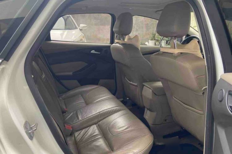 Used Ford Focus 2012 Sedan 2.0L Automatic Flagship Model Interior 1