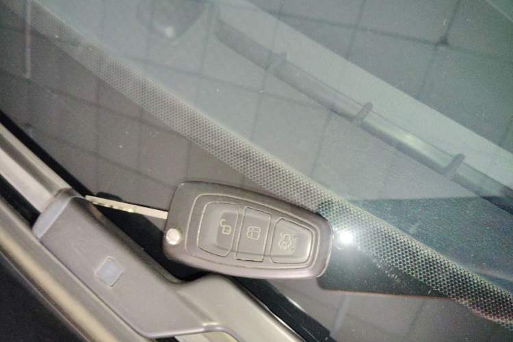 Used Ford Focus 2012 Sedan 1.6L Manual Comfort Model Interior 1