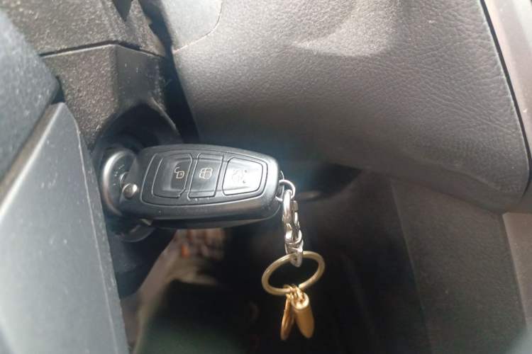 Used Ford Focus 2012 Hatchback 1.6L Automatic Fashion Edition Interior 1