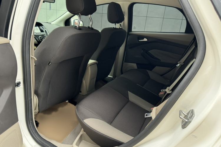 Used Ford Focus 2012 Sedan 1.6L Automatic Comfort Model Interior 2