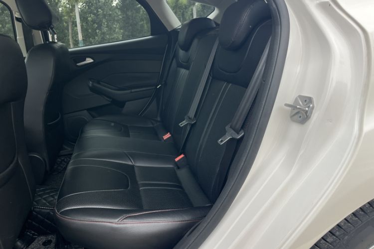 Used Ford Focus 2012 Hatchback 1.6L Automatic Comfort Model Interior 3