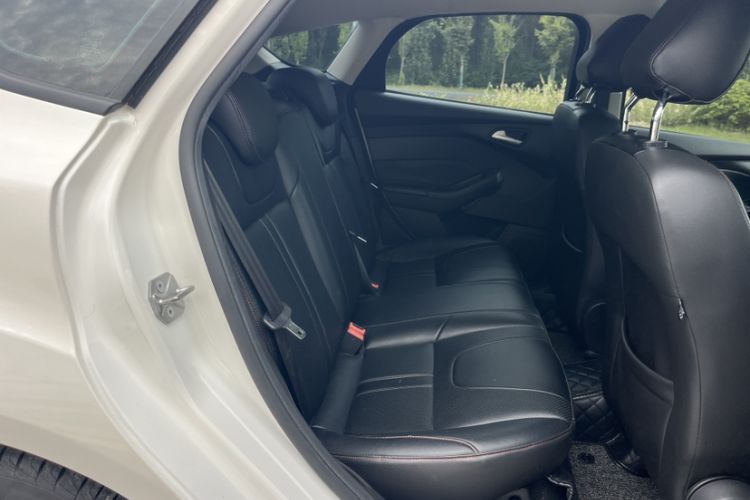 Used Ford Focus 2012 Hatchback 1.6L Automatic Comfort Model Interior 8