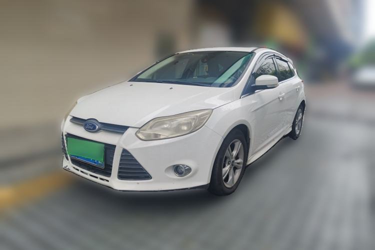 Used Ford Focus 2012 Hatchback 1.6L Automatic Fashion Edition Guazi used car, China used car export, Used car for sale, Used cars, Cheapest cars for sale