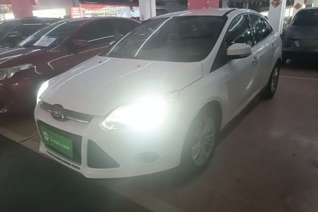 Used Ford Focus 2012 Sedan 1.6L Manual Comfort Model