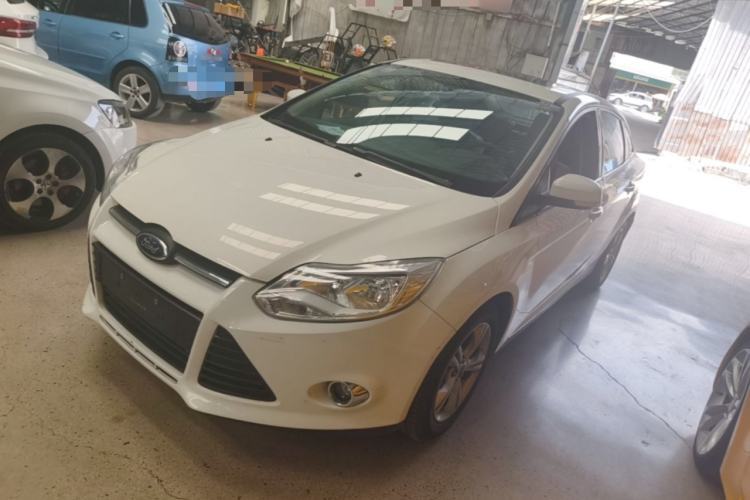 Used Ford Focus 2012 Sedan 1.6L Manual Fashion Edition Guazi used car, China used car export, Used car for sale, Used  cars, Cheapest cars for sale