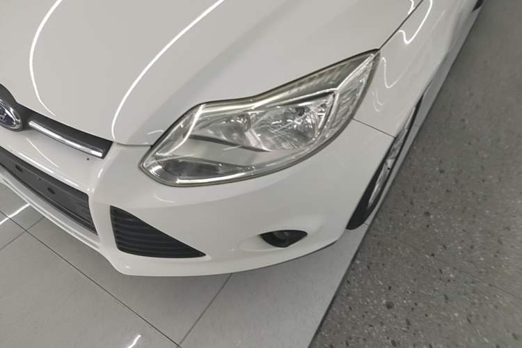 Used Ford Focus 2012 Hatchback 1.6L Automatic Comfort Model Left Front Headlight