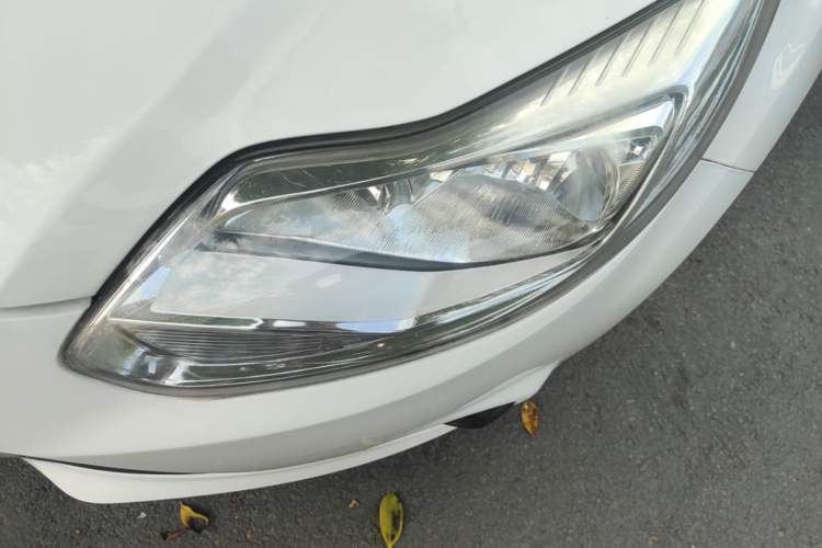 Used Ford Focus 2012 Sedan 1.6L Manual Comfort Model Left Front Headlight