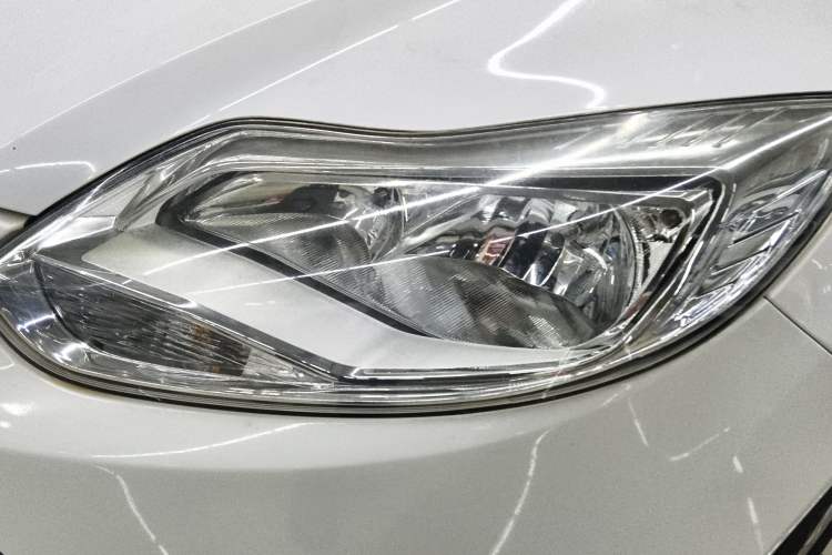 Used Ford Focus 2012 Hatchback 1.6L Automatic Comfort Model Left Front Headlight