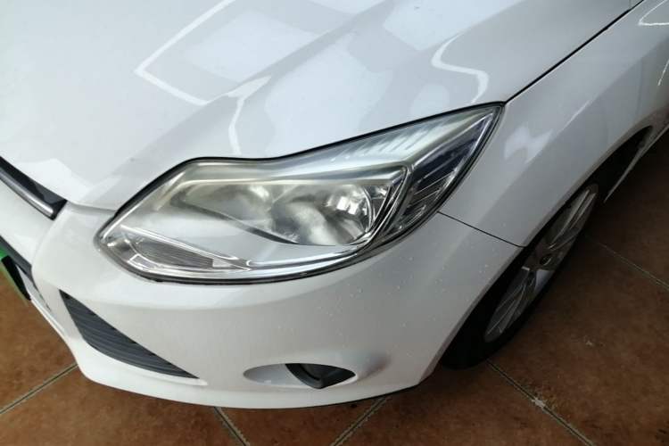 Used Ford Focus 2012 Sedan 1.6L Automatic Comfort Model Left Front Headlight