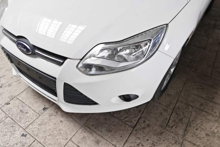Used Ford Focus 2012 Hatchback 1.6L Automatic Comfort Model Left Front Headlight
