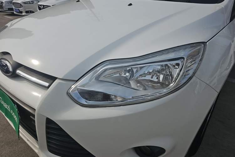 Used Ford Focus 2012 Hatchback 1.6L Automatic Comfort Model Left Front Headlight
