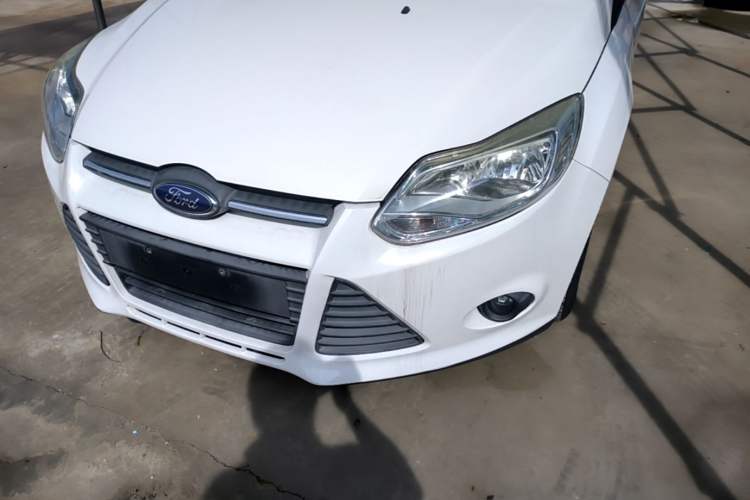 Used Ford Focus 2012 Sedan 1.6L Automatic Comfort Model Left Front Headlight