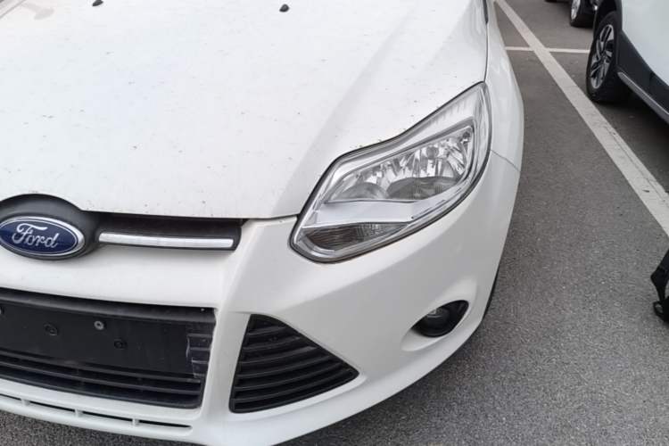 Used Ford Focus 2012 Sedan 1.6L Automatic Comfort Model Left Front Headlight