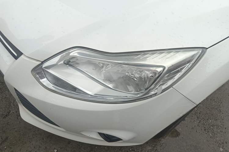 Used Ford Focus 2012 Sedan 1.6L Automatic Comfort Model Left Front Headlight