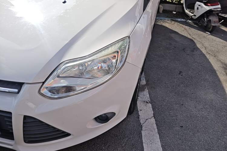 Used Ford Focus 2012 Hatchback 1.6L Automatic Comfort Model Left Front Headlight