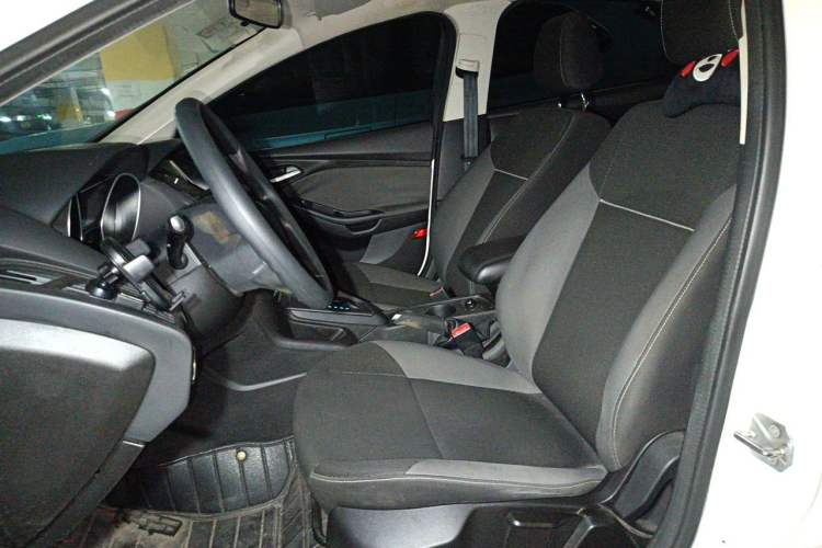Used Ford Focus 2012 Hatchback 1.6L Automatic Comfort Model Left Front Seat