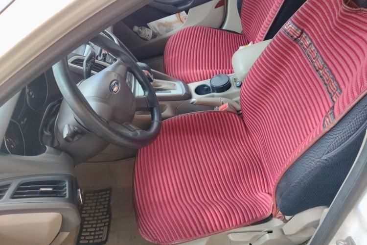 Used Ford Focus 2012 Sedan 1.6L Automatic Fashion Edition Left Front Seat