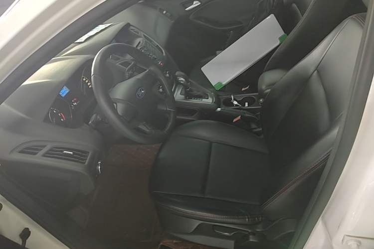 Used Ford Focus 2012 Hatchback 1.6L Automatic Comfort Model Left Front Seat