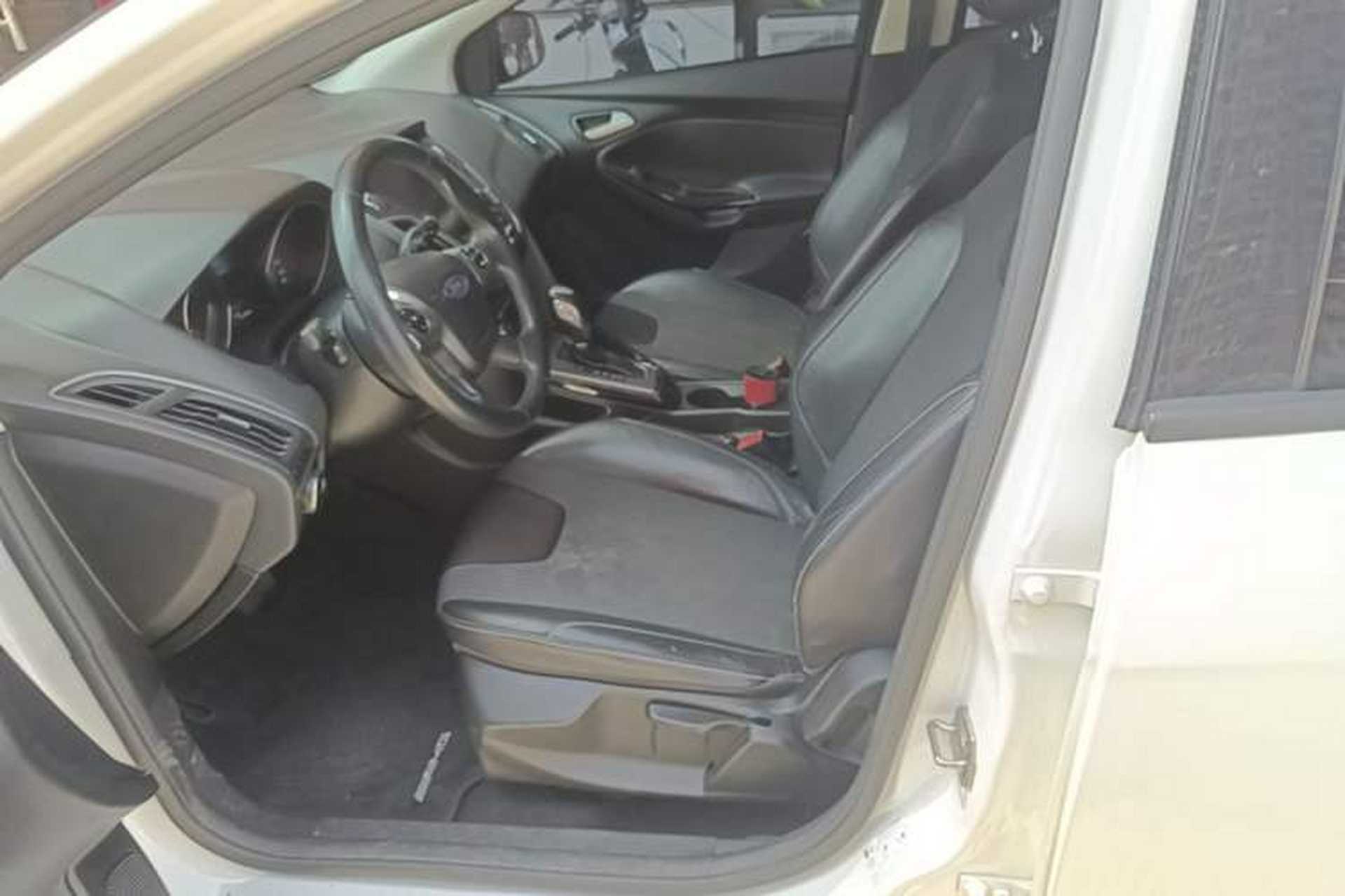 Used Ford Focus 2012 Hatchback 1.6L Automatic Fashion Edition Left Front Seat