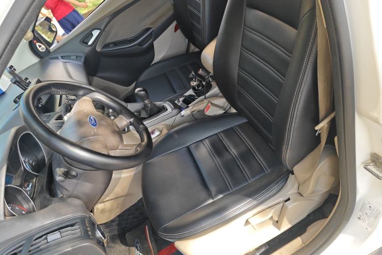 Used Ford Focus 2012 Sedan 1.6L Manual Comfort Model Left Front Seat