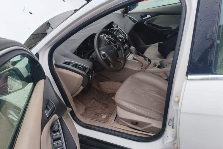 Used Ford Focus 2012 Sedan 1.6L Automatic Prestige Model Left Front Seat