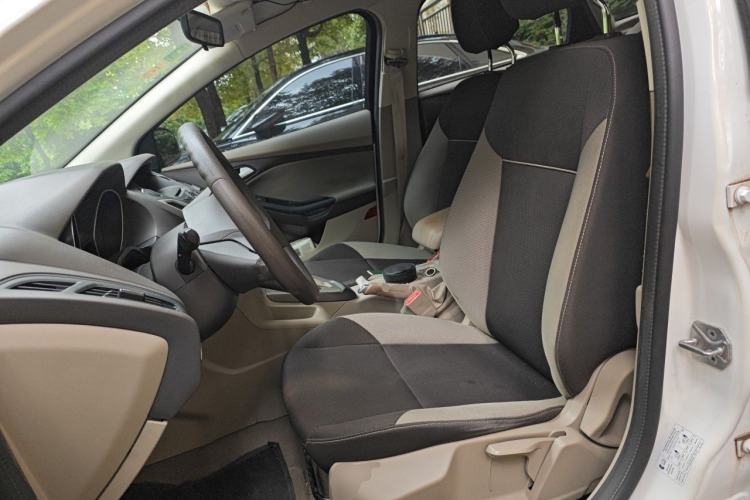 Used Ford Focus 2012 Sedan 1.6L Automatic Comfort Model Left Front Seat