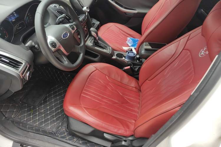 Used Ford Focus 2012 Hatchback 1.6L Automatic Comfort Model Left Front Seat