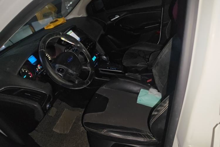 Used Ford Focus 2012 Sedan 1.6L Automatic Fashion Edition Left Front Seat