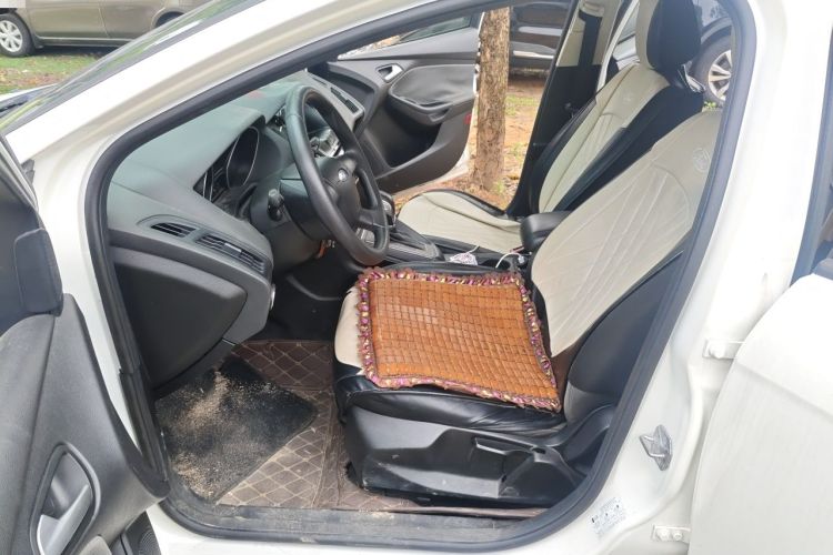 Used Ford Focus 2012 Hatchback 1.6L Automatic Comfort Model Left Front Seat