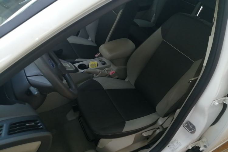 Used Ford Focus 2012 Sedan 1.6L Automatic Comfort Model Left Front Seat