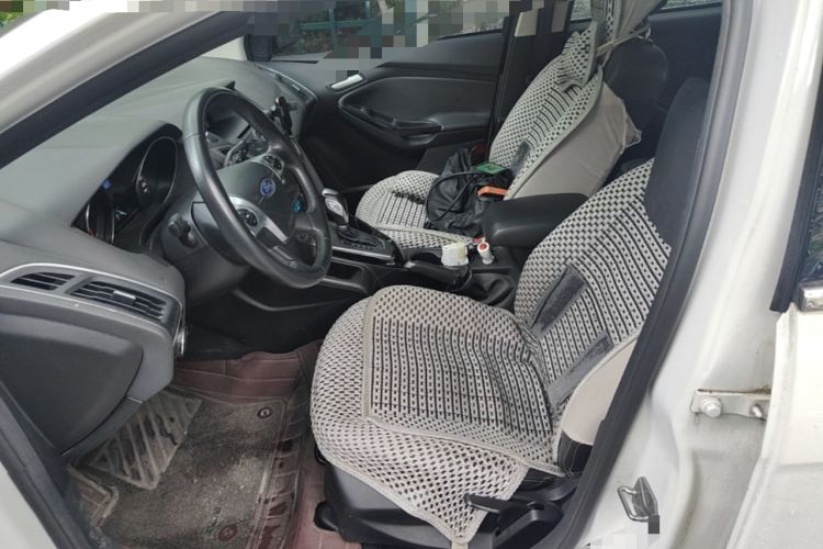 Used Ford Focus 2012 Sedan 1.6L Automatic Fashion Edition Left Front Seat