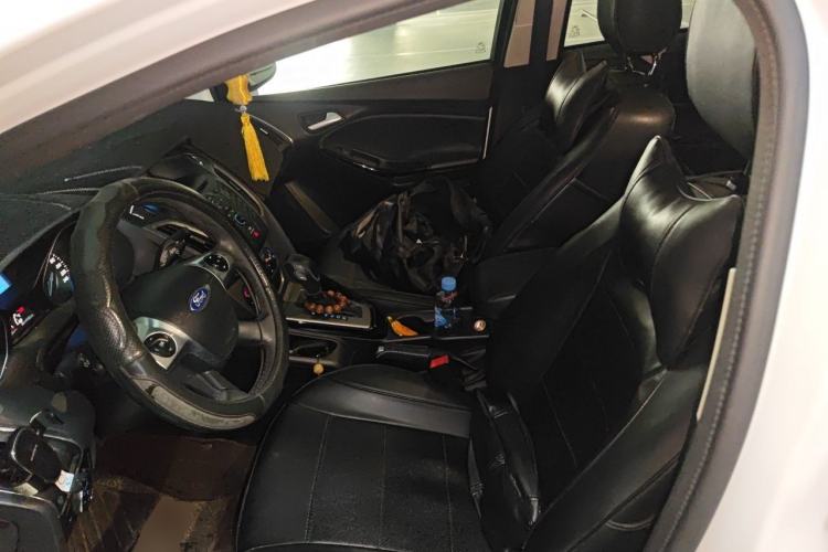 Used Ford Focus 2012 Hatchback 1.6L Automatic Fashion Edition Left Front Seat