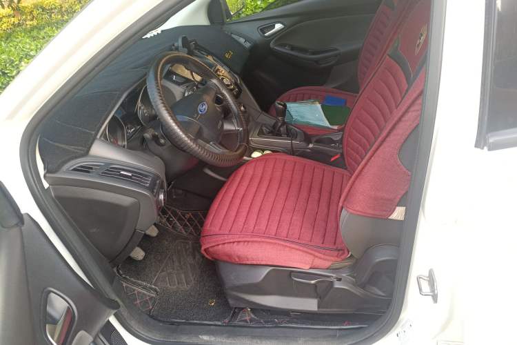 Used Ford Focus 2012 Hatchback 1.6L Manual Comfort Model Left Front Seat