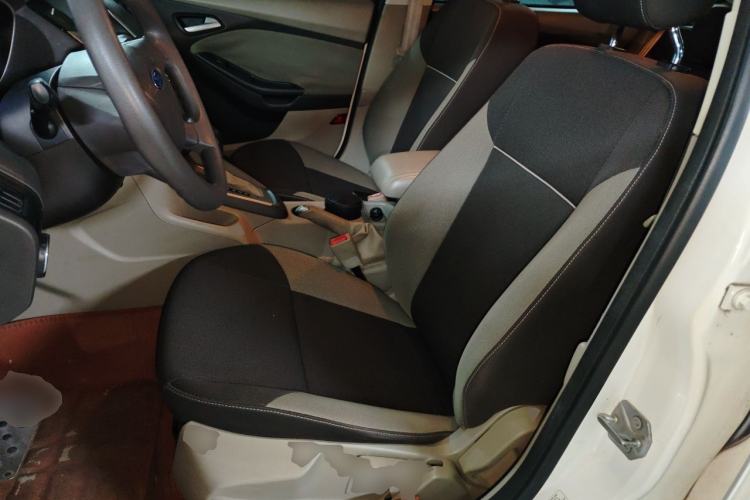 Used Ford Focus 2012 Sedan 1.6L Automatic Comfort Model Left Front Seat