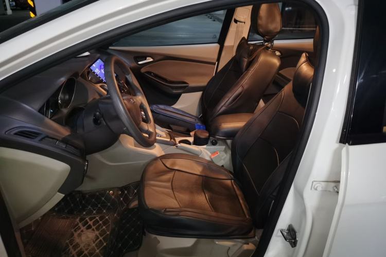 Used Ford Focus 2012 Sedan 1.6L Automatic Comfort Model Left Front Seat