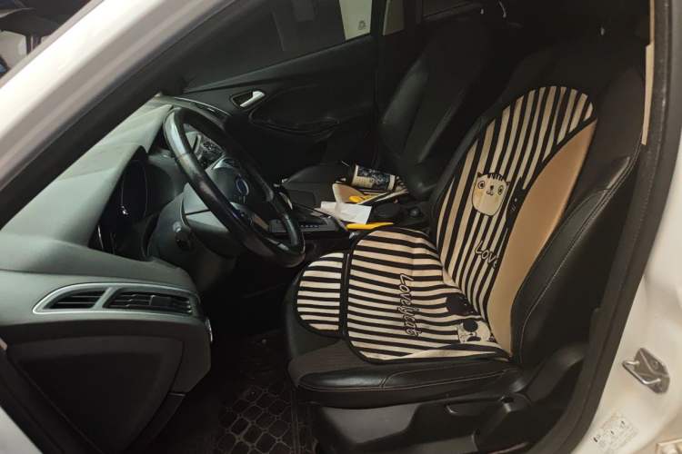 Used Ford Focus 2012 Hatchback 1.6L Automatic Fashion Edition Left Front Seat