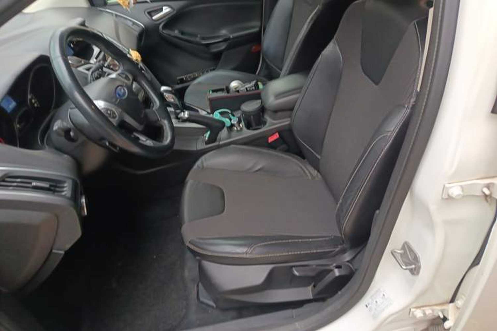 Used Ford Focus 2012 Hatchback 2.0L Automatic Luxury Sport Model Left Front Seat