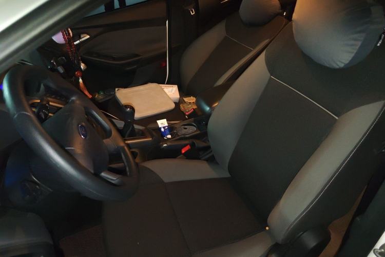 Used Ford Focus 2012 Hatchback 1.6L Manual Comfort Model Left Front Seat