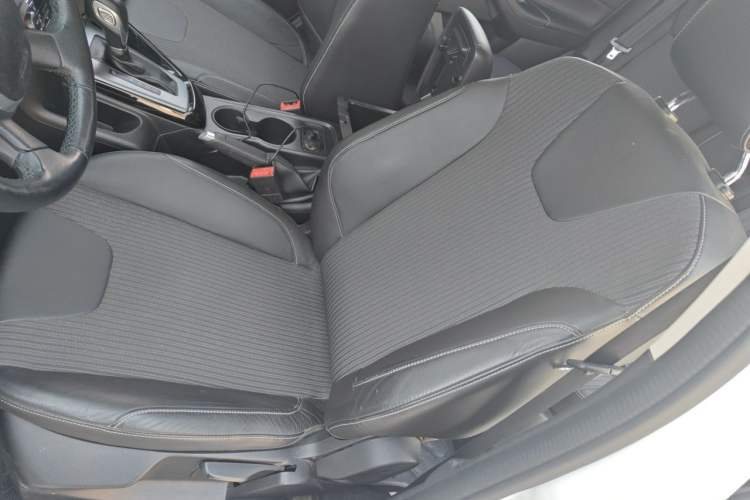 Used Ford Focus 2012 Hatchback 1.6L Automatic Fashion Edition Left Front Seat