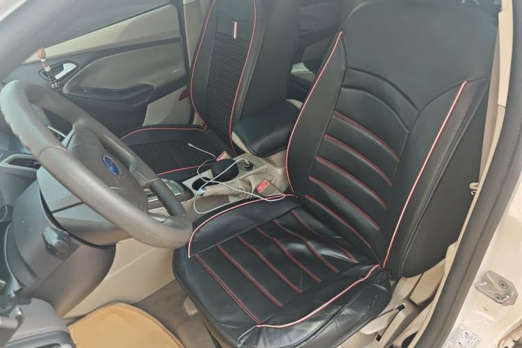 Used Ford Focus 2012 Sedan 1.6L Automatic Comfort Model Left Front Seat