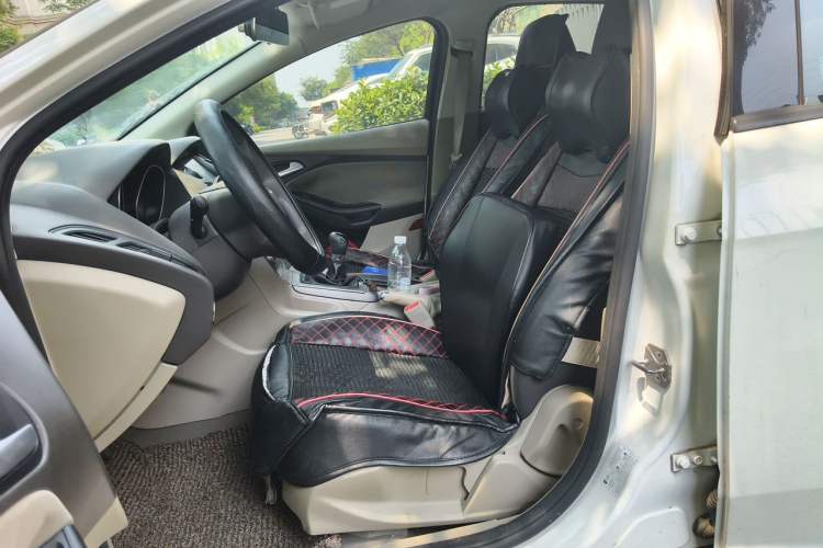 Used Ford Focus 2012 Sedan 1.6L Manual Comfort Model Left Front Seat