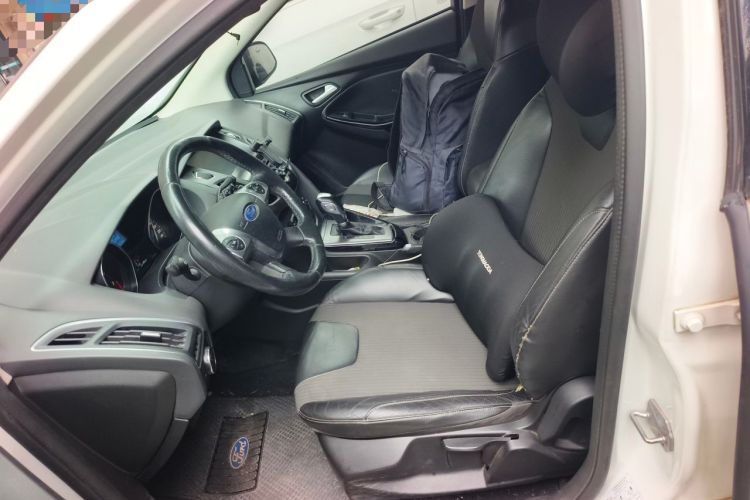 Used Ford Focus 2012 Hatchback 1.6L Automatic Fashion Edition Left Front Seat