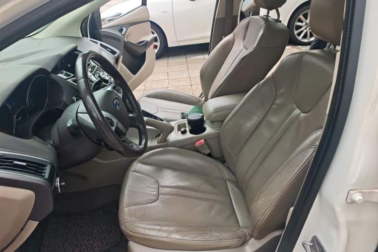 Used Ford Focus 2012 Sedan 2.0L Automatic Flagship Model Left Front Seat