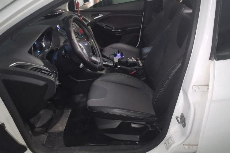 Used Ford Focus 2012 Sedan 1.6L Automatic Fashion Edition Left Front Seat