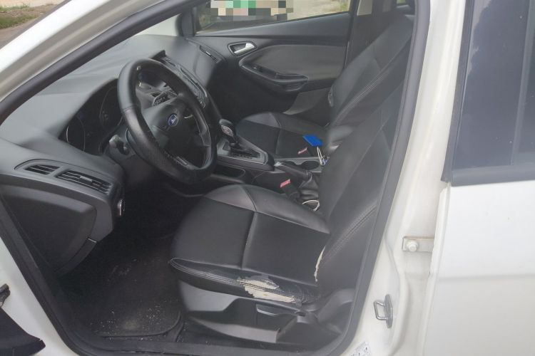 Used Ford Focus 2012 Hatchback 1.6L Automatic Comfort Model Left Front Seat