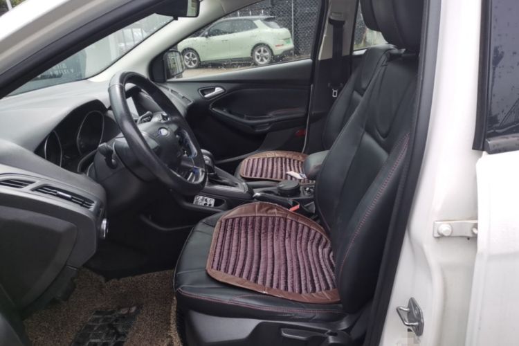 Used Ford Focus 2012 Hatchback 1.6L Automatic Comfort Model Left Front Seat